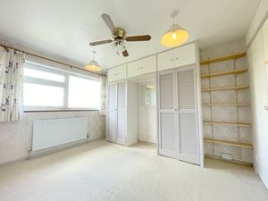 Pyefleet Close- click for photo gallery